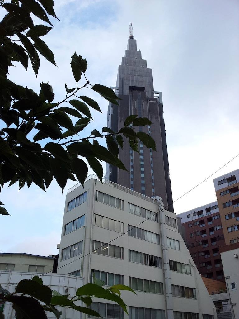 【東京地方】引き続き今日夜遅くまで、落雷や突風、急な強い雨に注意してください…でつよ。　【2013年9月4日】