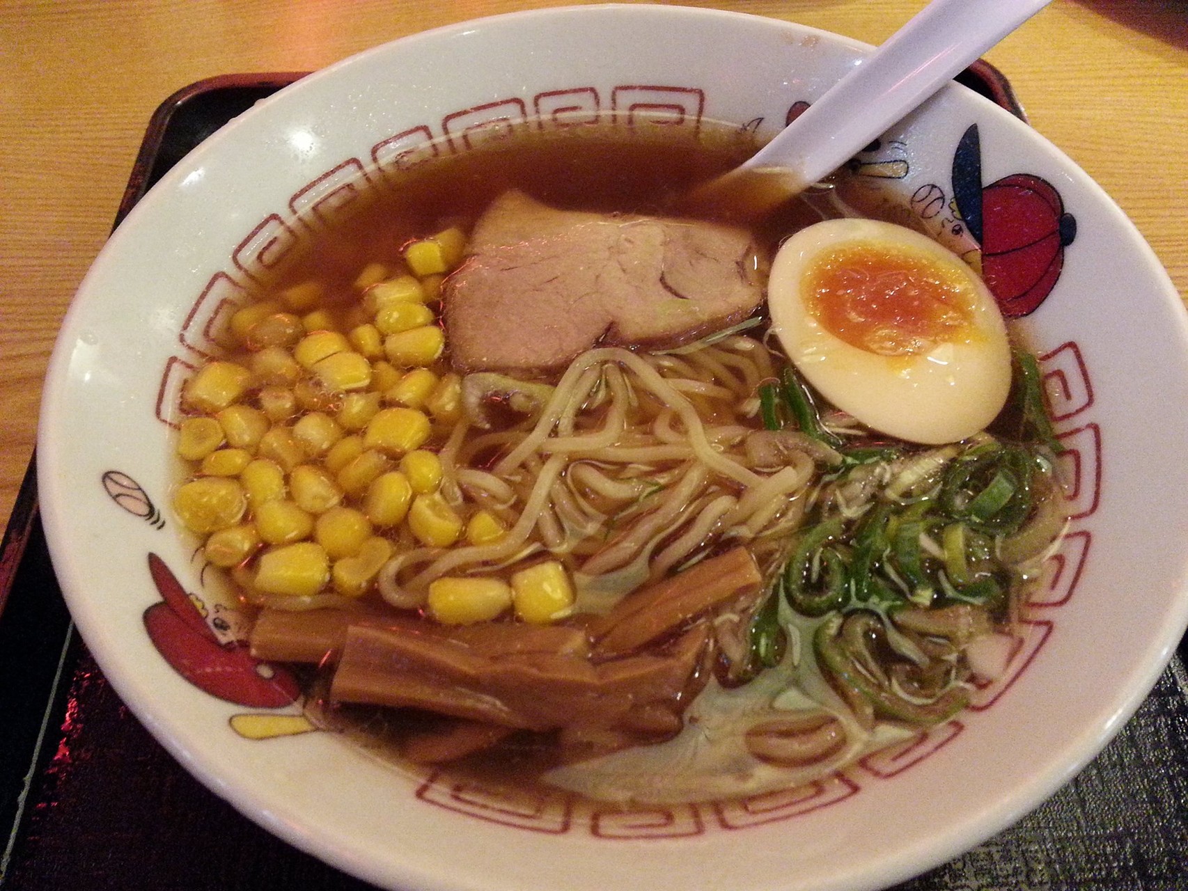 小腹が空いたので、あじへい鵜方店でちびっこラーメン、税込302円。(T^T)　【2014年8月7日】