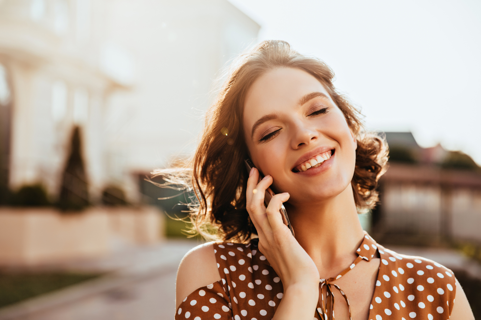 Come avere un sorriso luminoso: Faccette dentali cosa sono