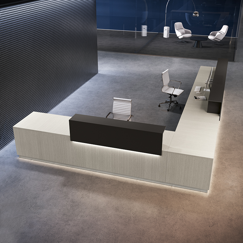 Reception angolare modello Class con mensole a contrasto e led