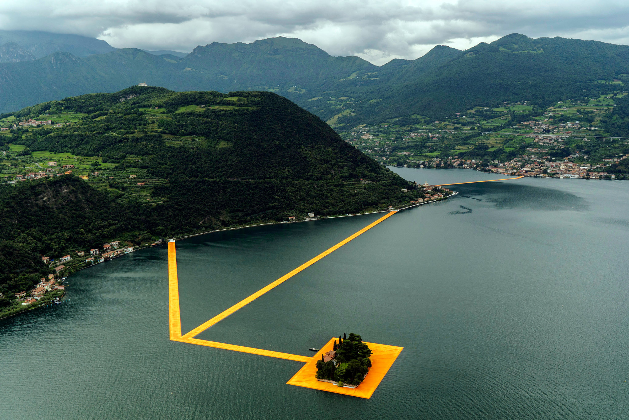 Christo e Jeanne-Claude, The floating piers, Lago di Iseo
