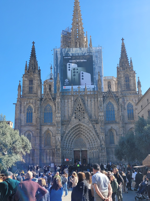 La cathédrale Sainte Croix.