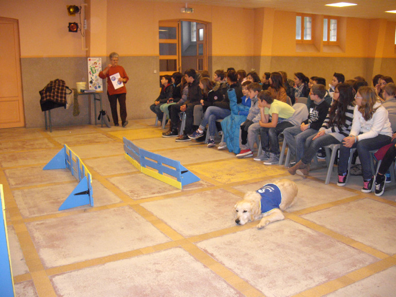 à des élèves attentifs.