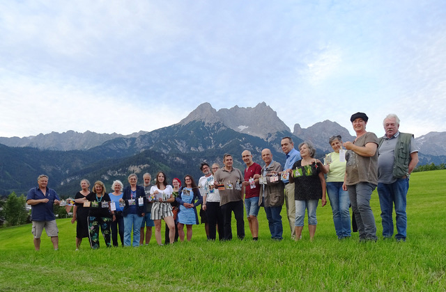 sds-kuenstlerhaus Mitglieder der #kunstpflücken Aktion