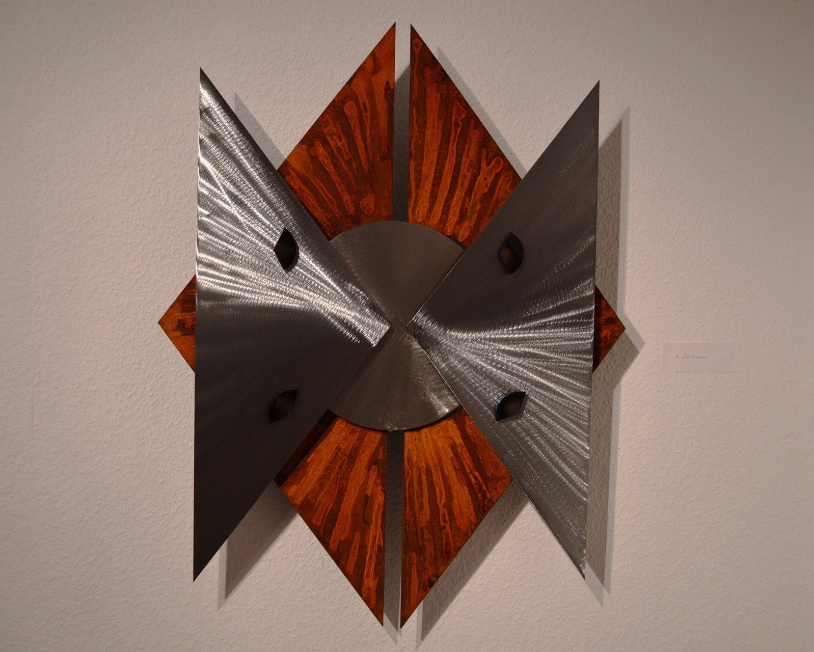 Moderne Metallbilder: Entdecke die Welt der metallischen Kunst!