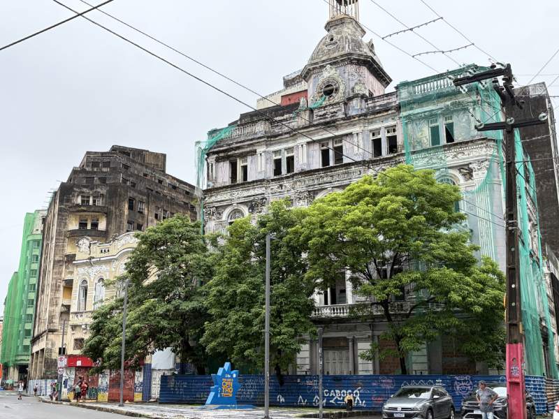 Das historische Gebäude Diario de Pernambuco in Recife