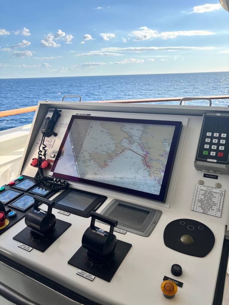 Auf der Brücke - Schiff Ahoi!