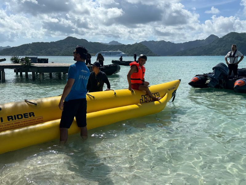 Bananenboot auf Motu Mahaea