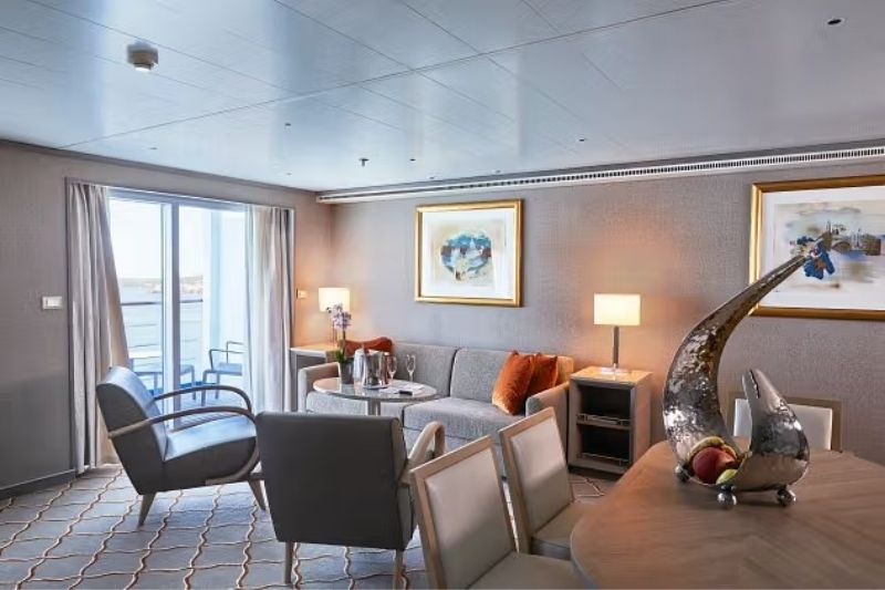 Silversea Silver Whisper Grand Suite