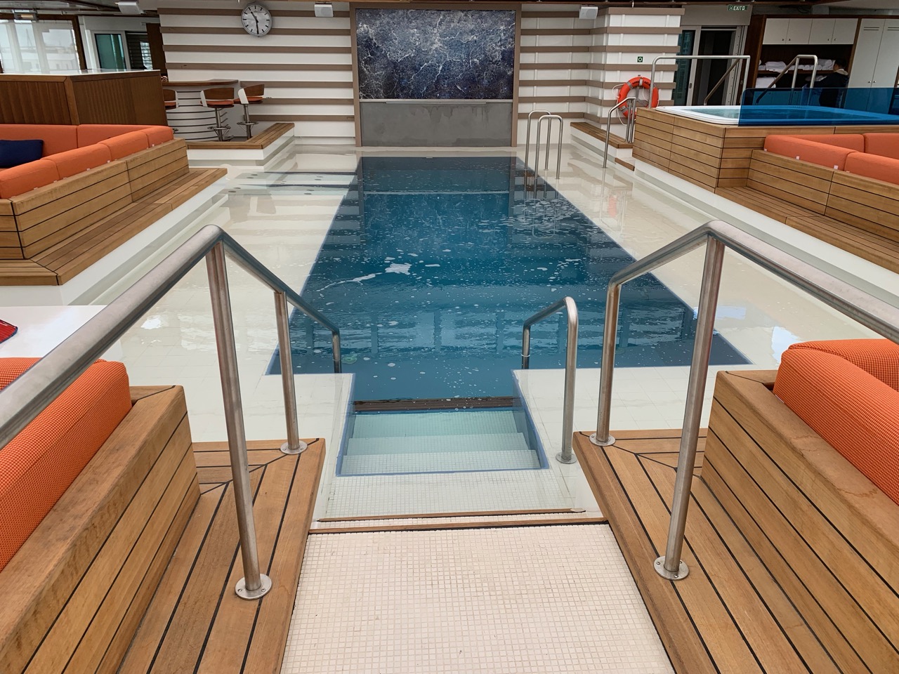 Pool mit Gegenstromanlage 28 Grad