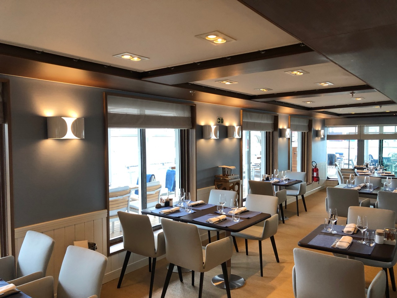 Lido Restaurant innen