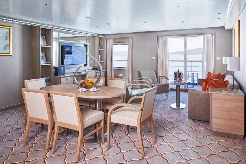 Silversea Silver Shadow Grand Suite