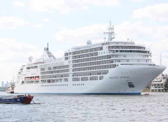 Silver Spirit auf dem Meer