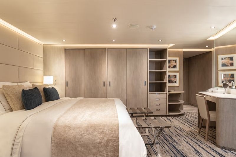 Silversea Silver Origin Medaillon Suite