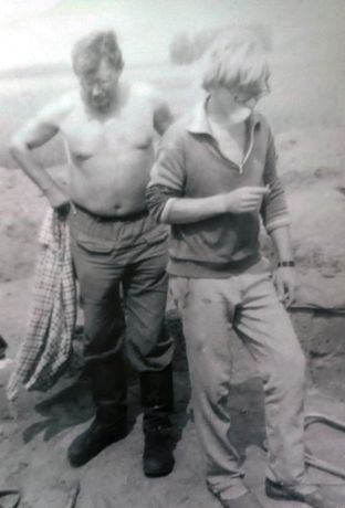 Кулунда, 1984 г. В.А. Могильников слева.