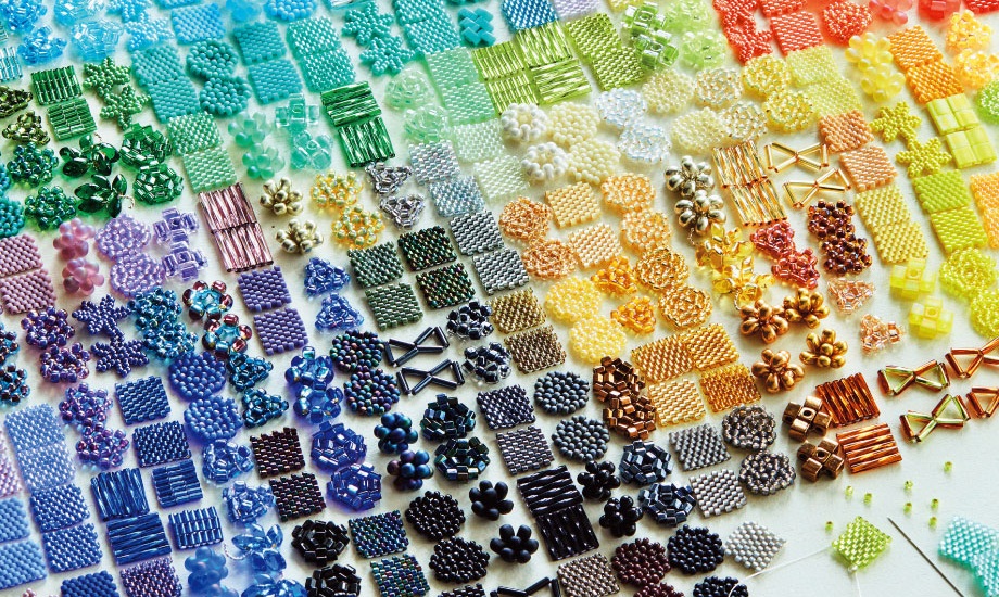 240種類のビーズコレクション 編み物の あ Knit The Fabric By Cocoon 240種類のビーズコレクション 編み物の あ Knit The Fabric By Cocoon