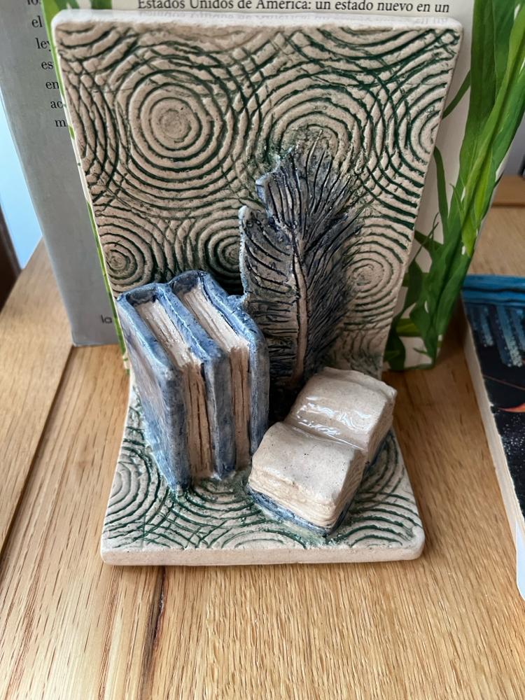 Book holder “Austen”