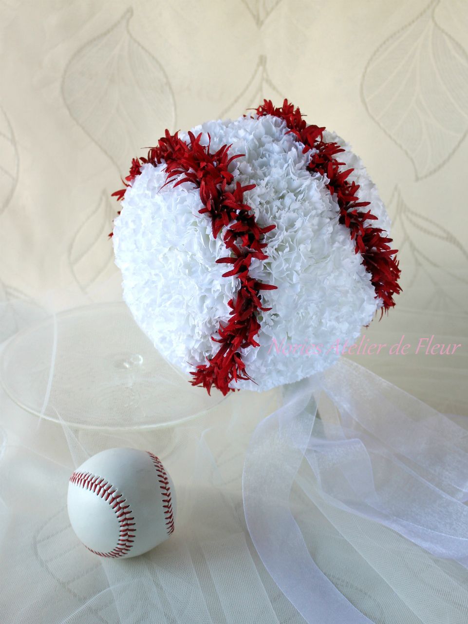 Baseball Bouquet  野球のボールの形のブーケ　アーティフィシャルフラワー