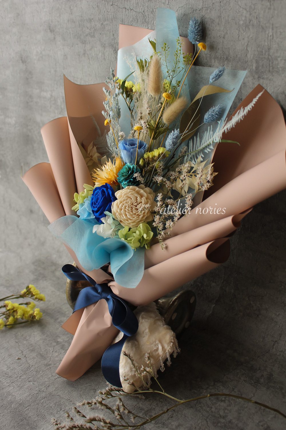 エレーヌ　プリザーブドフラワーの花束　ブルー（L)