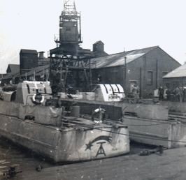 „S 204“ und „S 205“ im Hafen von Felixstowe - Foto: Archiv Roderick Timms