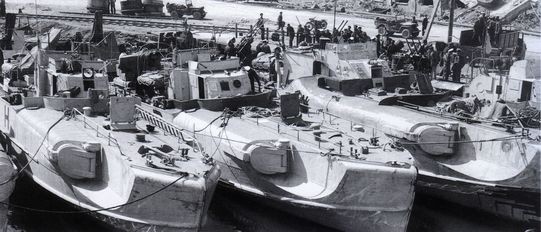 Boote der 1. SBoots-Division (3. und 7. SFltl) in Ancona, Italien - Bild: Archiv Kloetzke