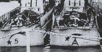 "S 204" und "S 205" nach Einlaufen in Felixstowe am 13.05.1945