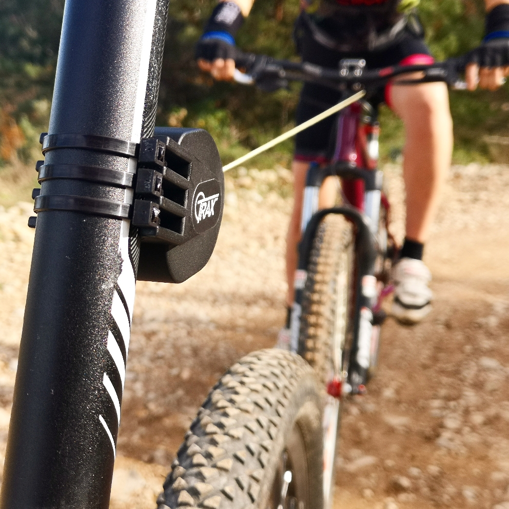 ...Befestigung erfolgt durch mitgelieferte Kabelbinder, somit auch wieder demontierbar und kann zum nächsten Bike mitgenommen werden.