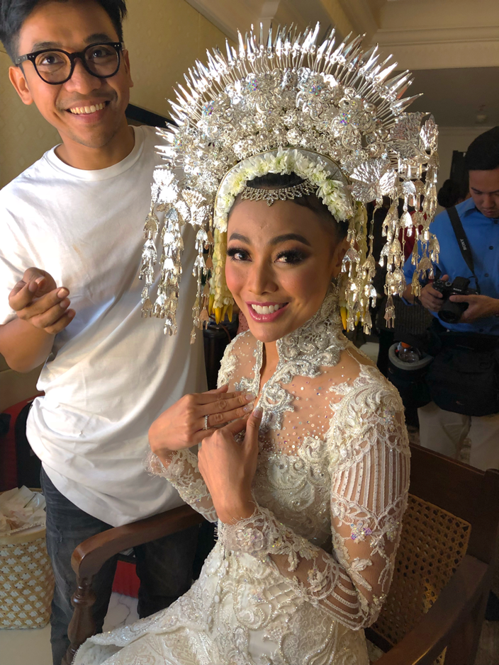 The beauty queen before her first ceremony.