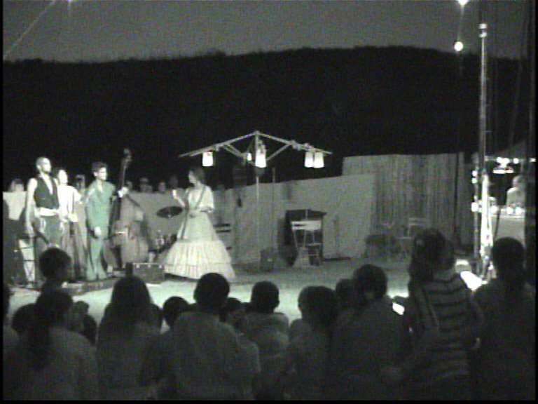 Cabaret ambulant, Roumanie, 2001