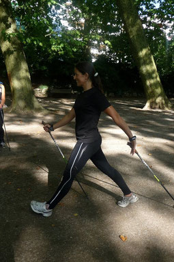 marche noridque nordic walking manosque 04 valérie sire lefeuvre technique bâtons cours gym fitness plein air extéirieur bâtons