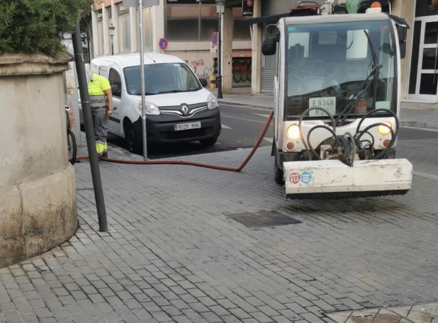 Denuncien el malbaratament de l’aigua potable a Lleida