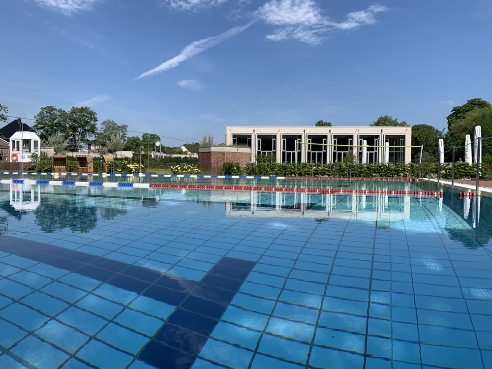 Sponsorenschwimmen im Solebad Werne: 152.700 Meter für den guten Zweck – Schwimmabzeichen-Tag mit Überraschung