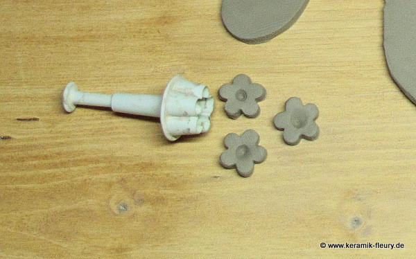 Töpfer-DIY: Keramik-Kühlschrankmagnet Schritt 4