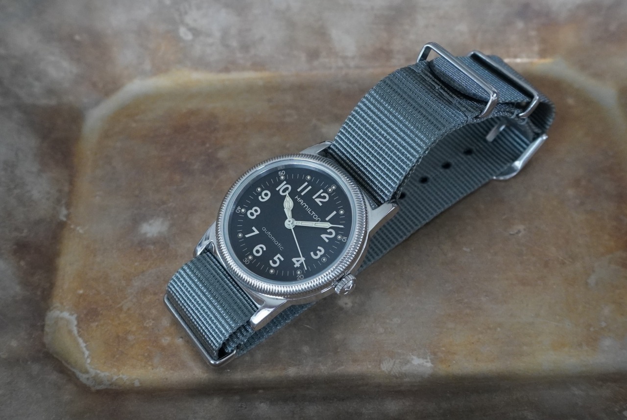 毛針時計 SIGNATUR 三針 ブラックレザーウォッチ SKW6902 - Skagen
