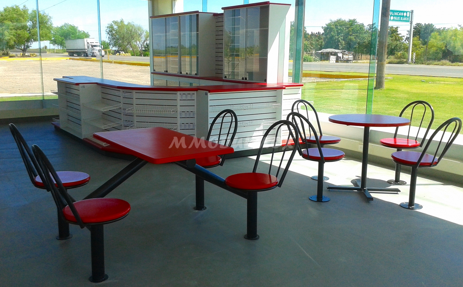 MUEBLES, GÓNDOLAS, MOSTRADORES, ANAQUELES, VITRINAS, ESTANTES, REPISAS