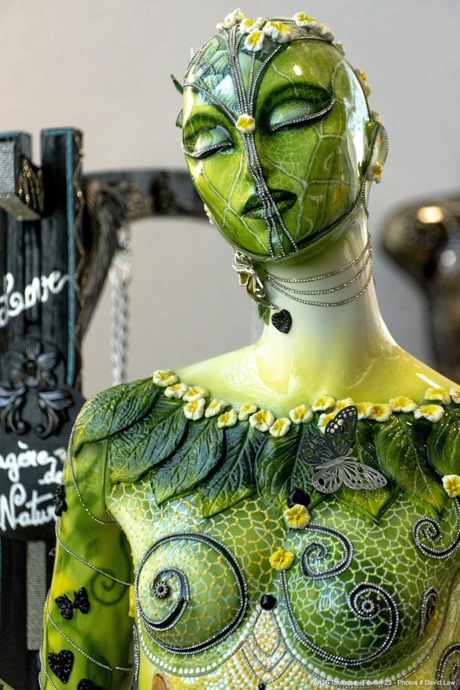 GREEN GIRL