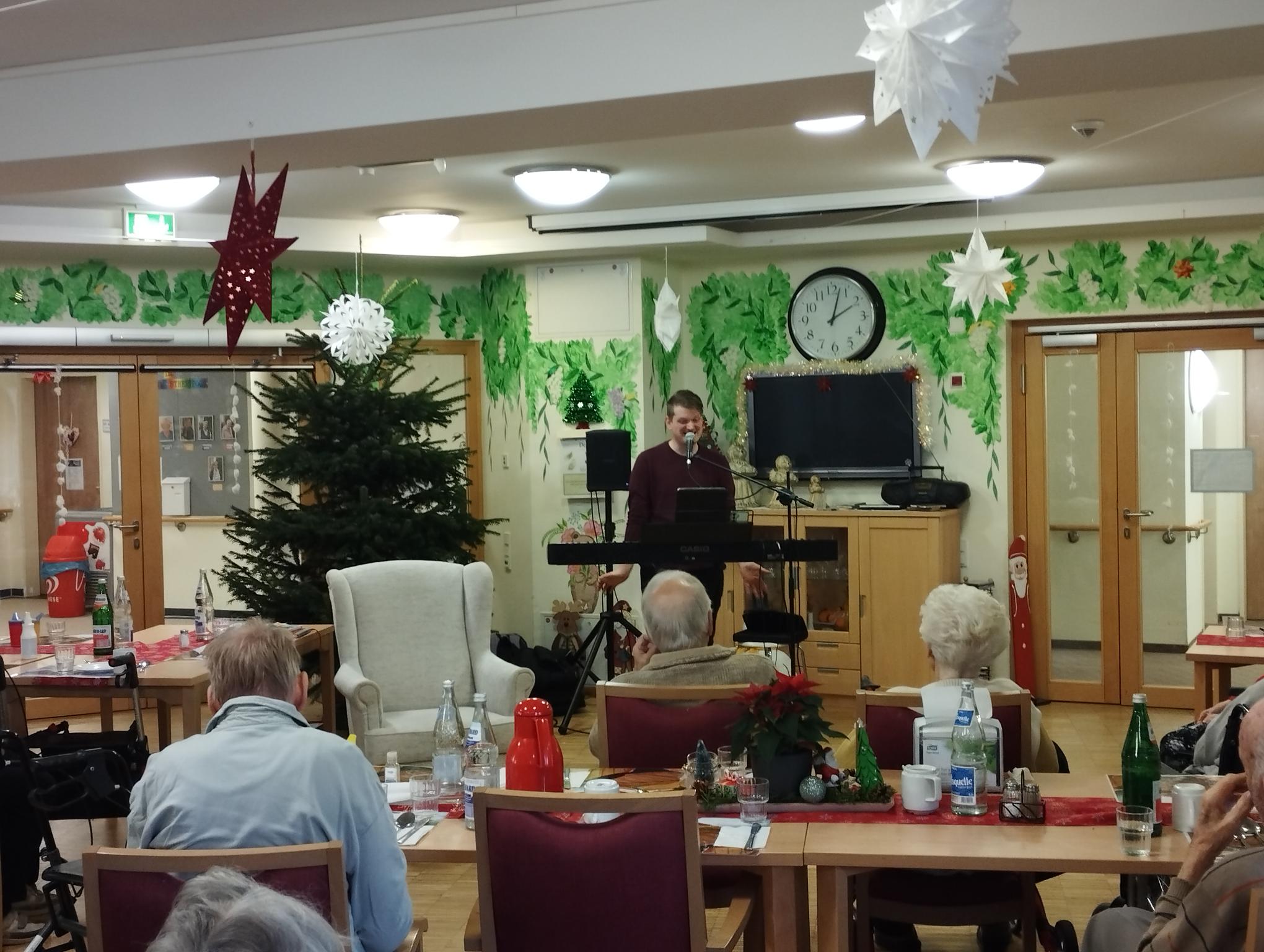 Weihnachtsaktion der OAG Norderstedt am 03.12.2025 in der Alloheim Senioren-Residenz  "Zum Steertpogg"