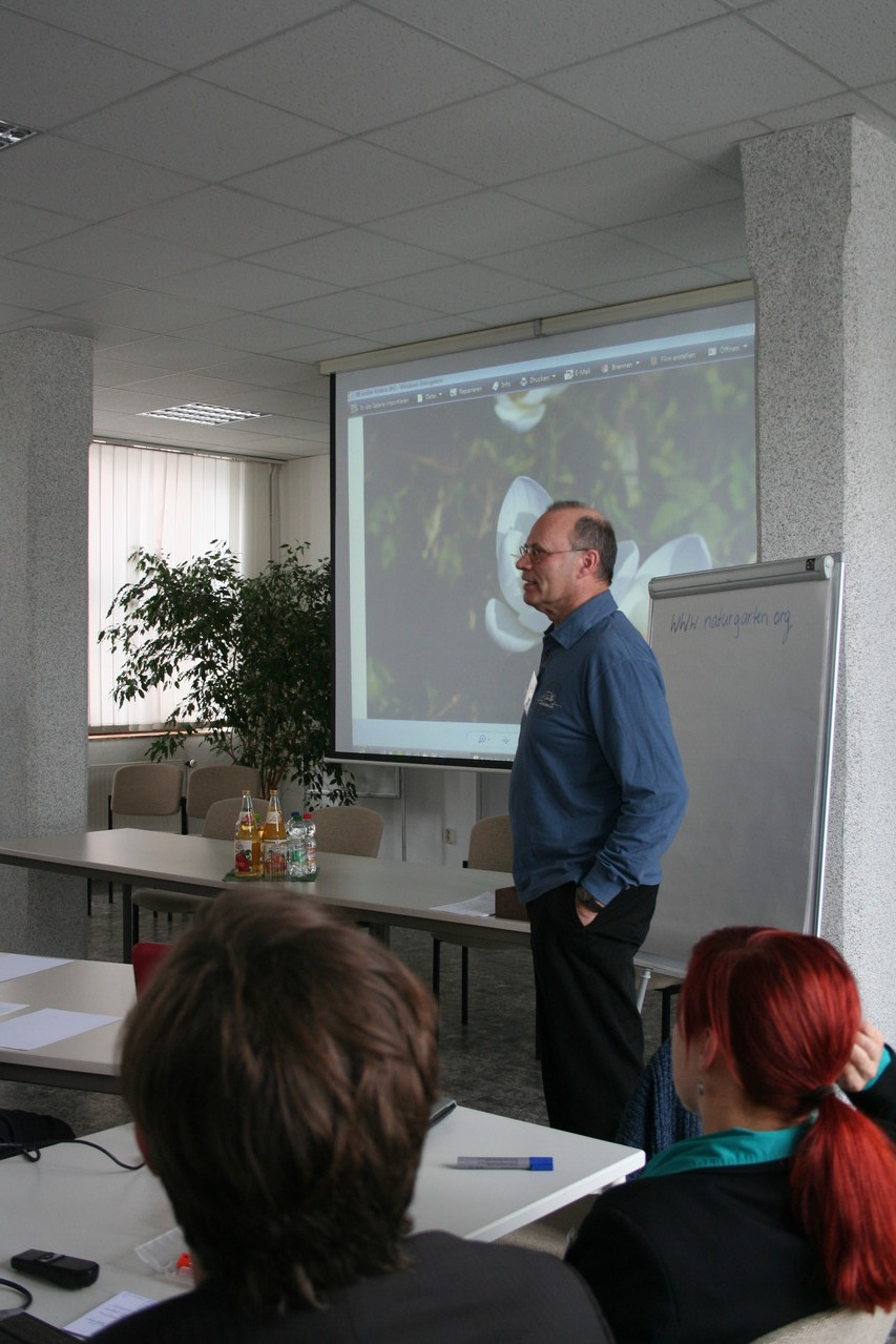 Andreas Bindermann: "Bienenweide - Erste Hilfe für unsere Bienen."