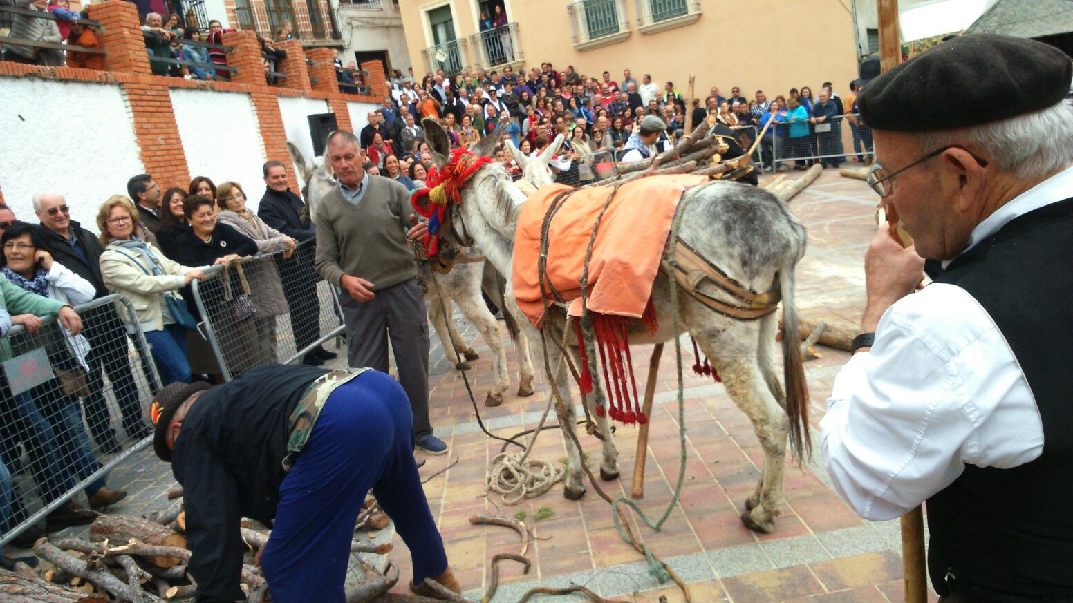 Tertulia Los Pineros: XVII Feria de Tradiciones Populares 2015