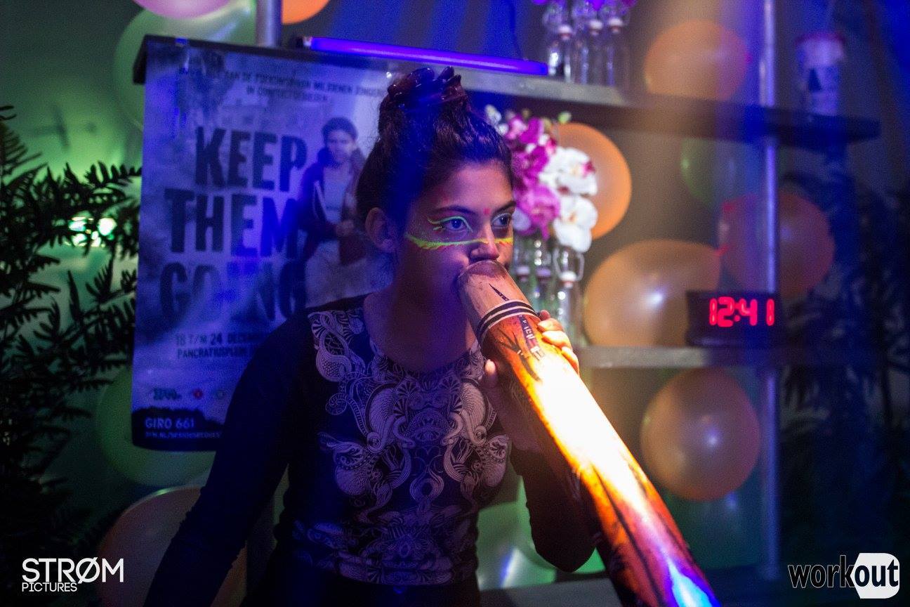 Didgeridoo Lessons & Holistische Muziek Educatie