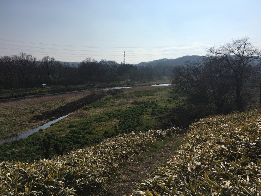 原爆の図丸木美術館横を流れる都幾川 いつもより水が少ないそうです。