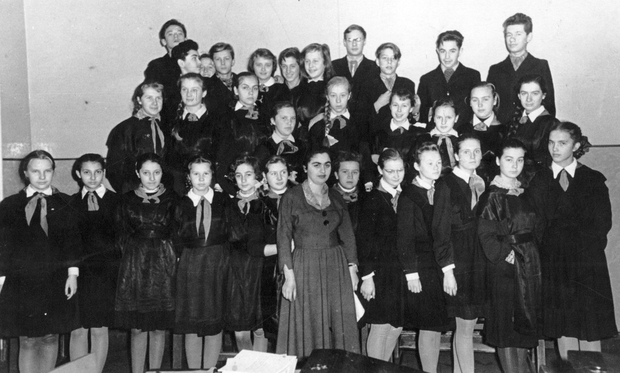1959 год. 7"в". Учительница - Аза Давыдовна.