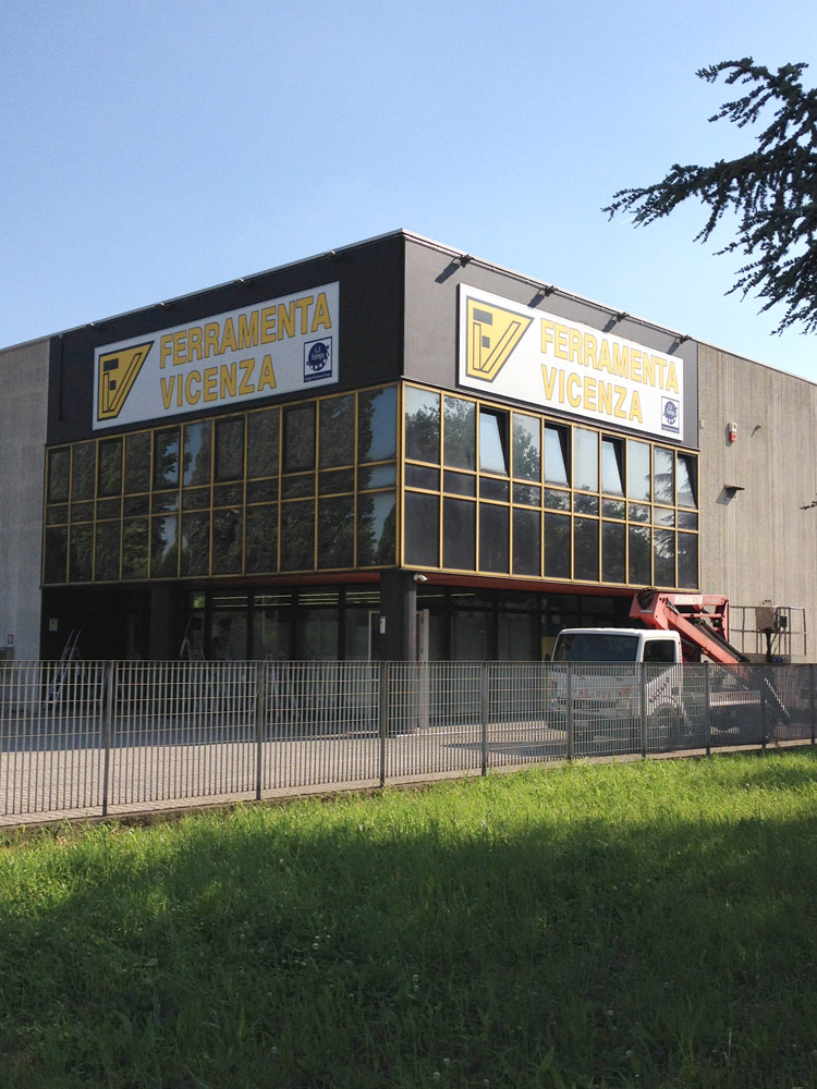 Insegna pubblicitaria Vicenza