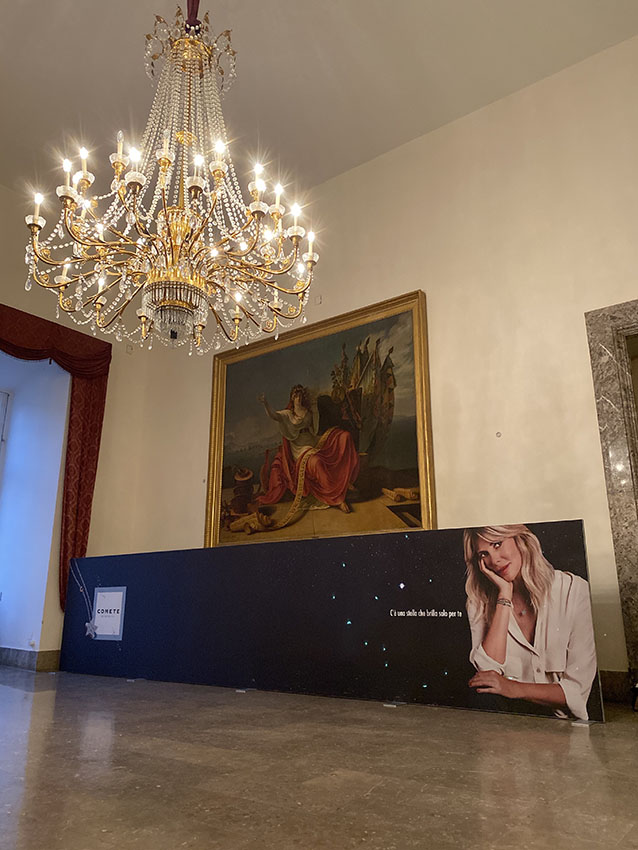 Allestimento Comete gioielli Reggia di Caserta