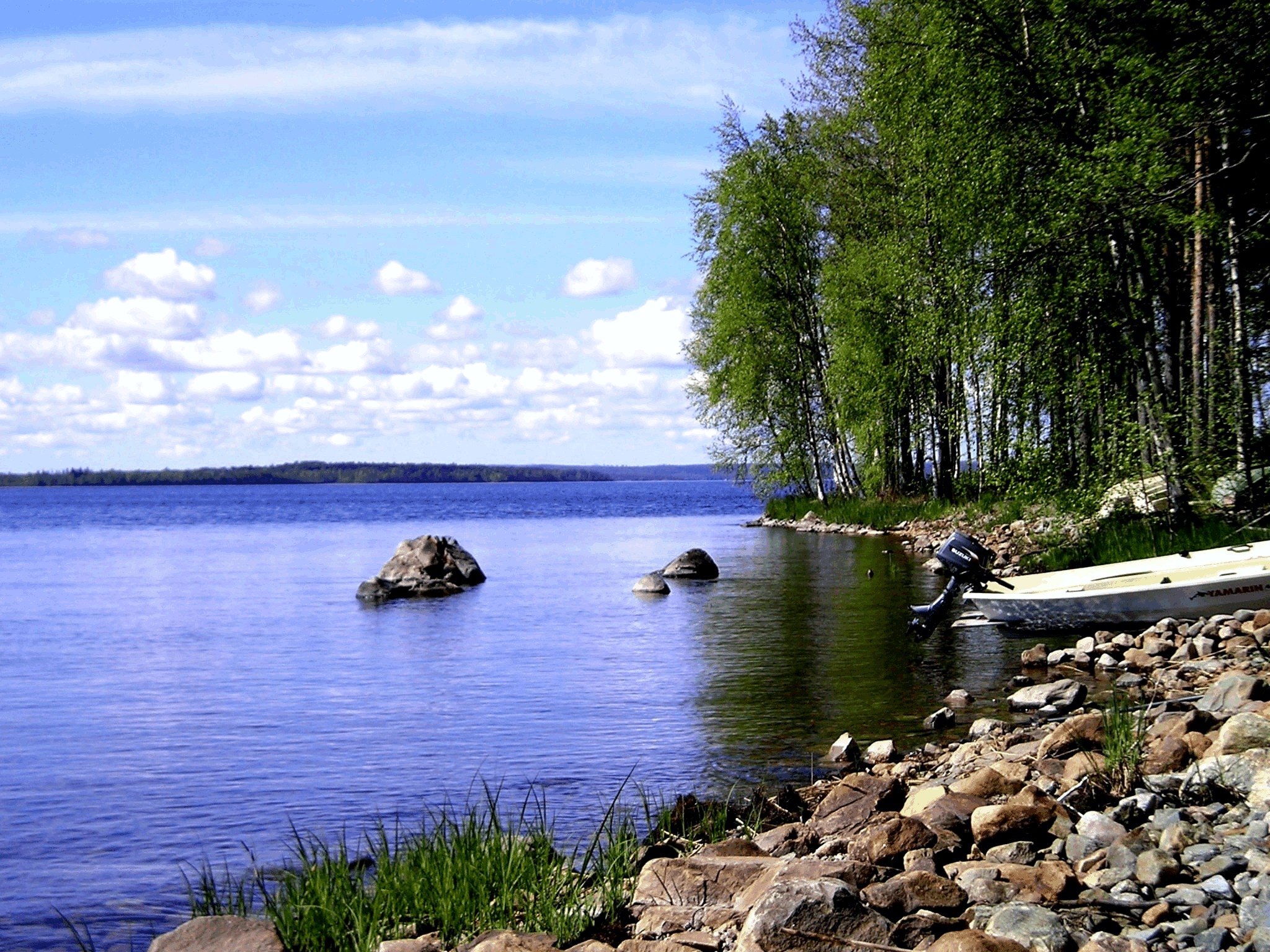 Bathing place. 50 m to the house. 3 own boats incl. 