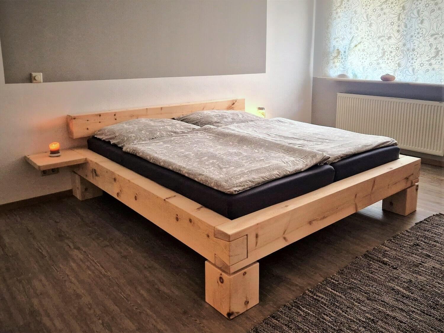 Massives Balkenbett Zirbe handgefertigt vom Schreiner