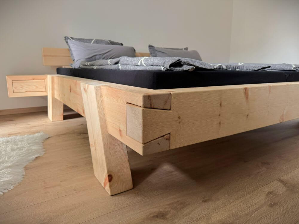 Bettfüße eingeblattet