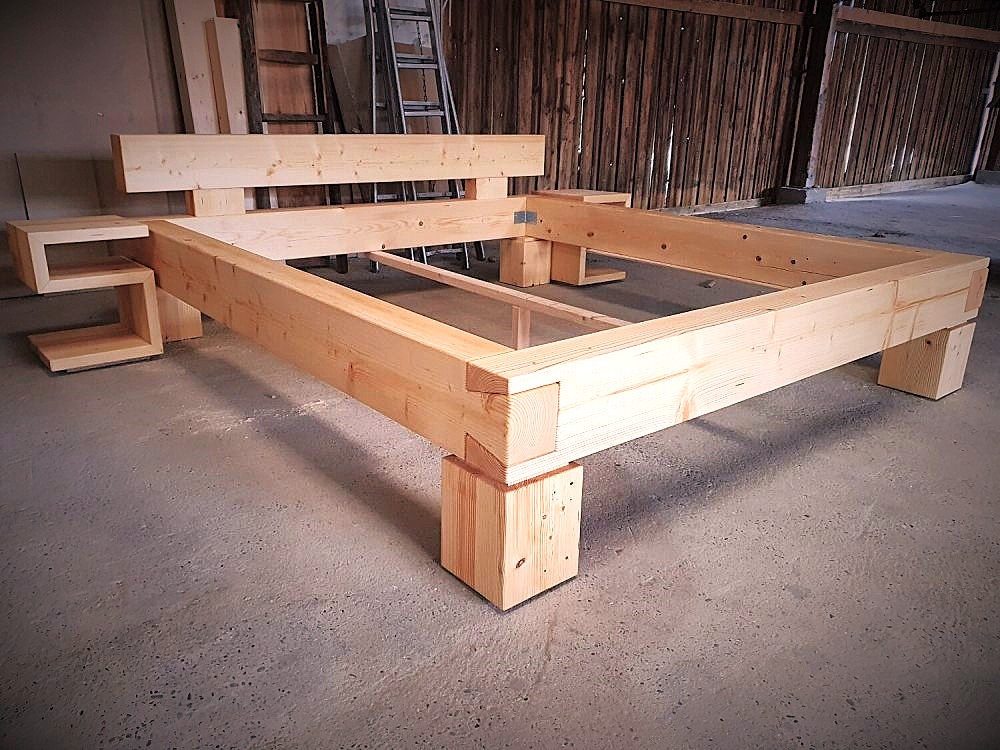 modernes Massivholzbett 160x200cm in geölter Oberfläche