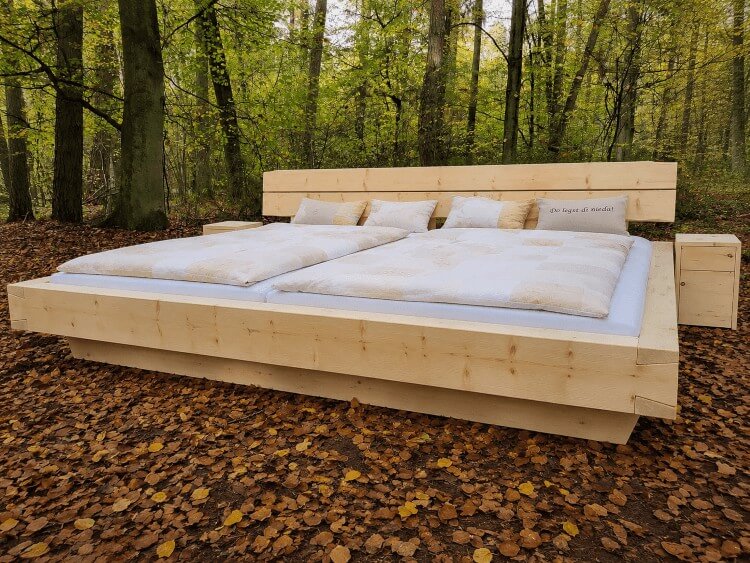 Familienbett aus Zirbe 270x200 mit Kopfteil