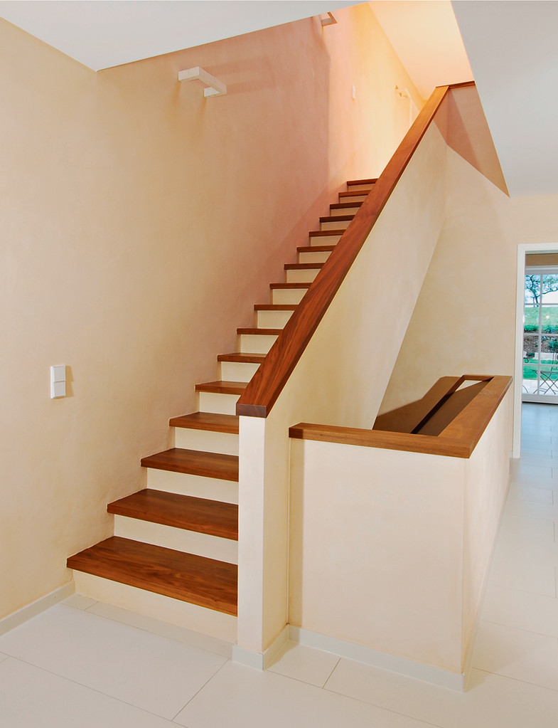 Holzstufen auf Beton - Bucher Treppen - Das Original